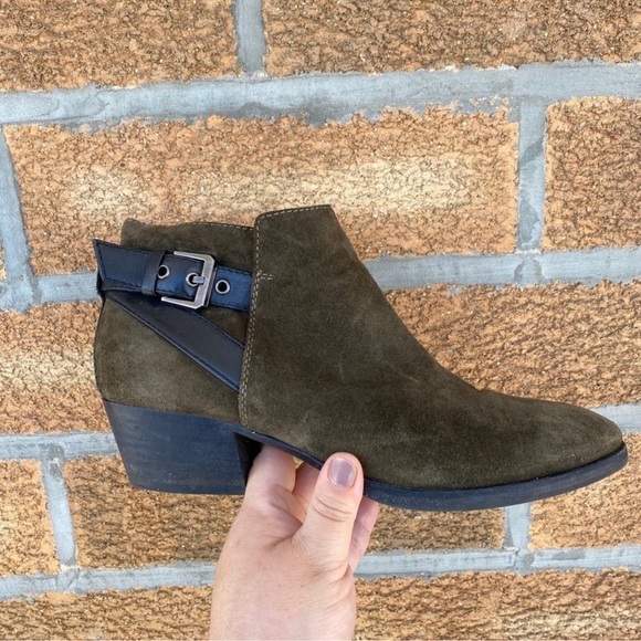 AQUATALIA Farin Olive Green Buckle
Booties 8 - Picture 7 of 12